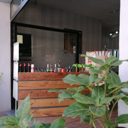Friends Cafe'