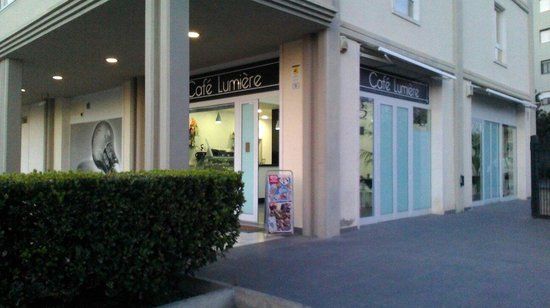 Café Lumière