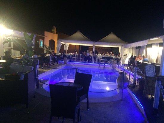 El Cafè Latino