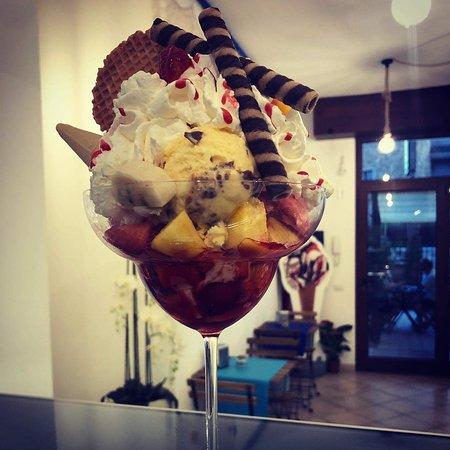 Gelateria Ice Boat