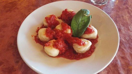 Pizzeria Bisteccheria Black Out