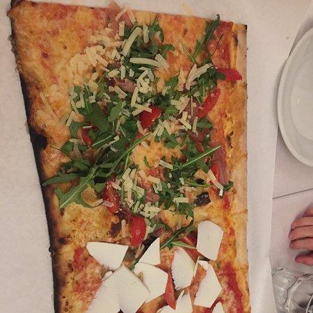 Pizza al metro