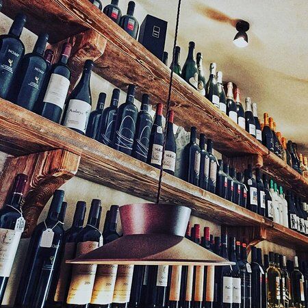 Tirovino Club